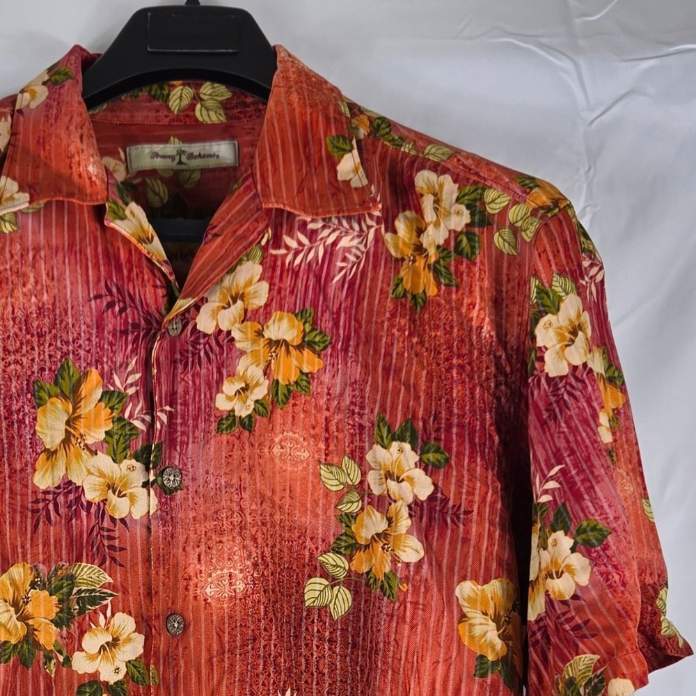 Tommy Bahama Mens Large Silk Floral Hibiscus Camp Shirt Red Orange Short Sleeve